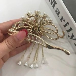 خرید انلاین گیره چفتی مجلسی شکوفه سفید