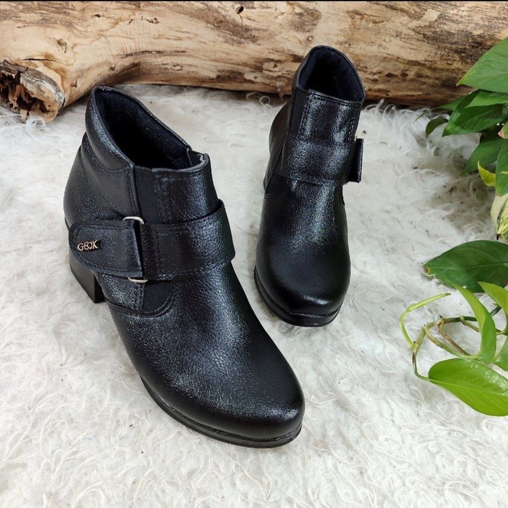 قیمت نیم بوت زنانه طبی سایز 36 تا 41 زیره پیو نرم سبک راحت پاخور عالی