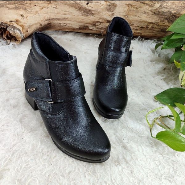 نیم بوت زنانه طبی سایز 36 تا 41 زیره پیو نرم سبک راحت پاخور عالی