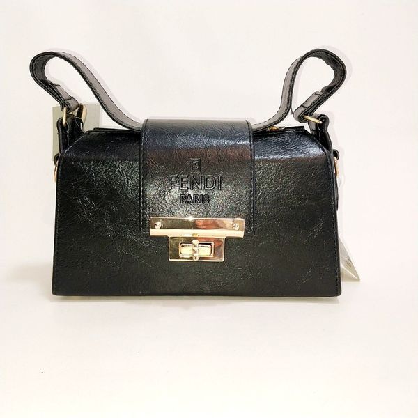 کیف دستی . دوشی .فندی