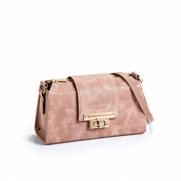 کیف دستی . دوشی .فندی