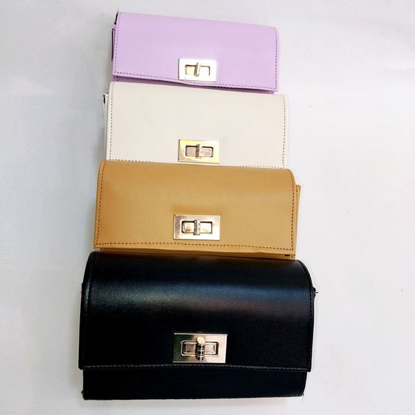 کیف پاسپورتی قفل کتابی