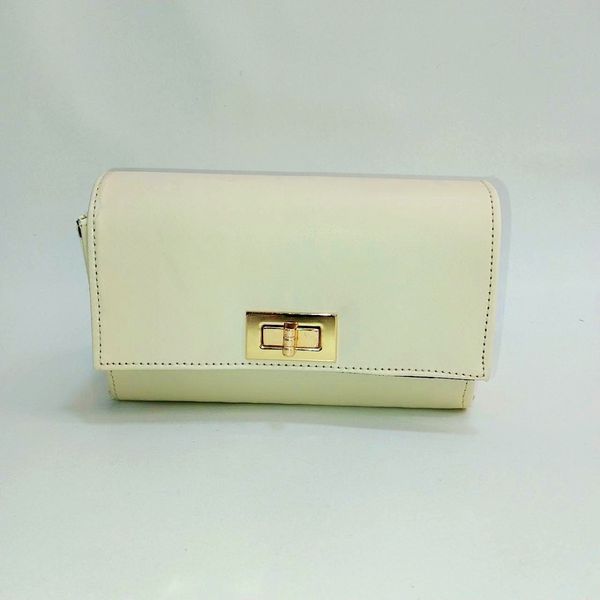 کیف پاسپورتی قفل کتابی