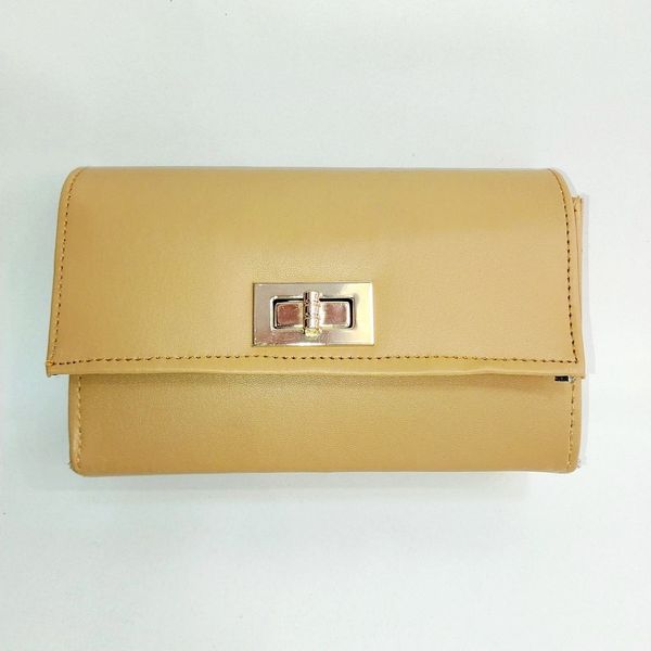 کیف پاسپورتی قفل کتابی