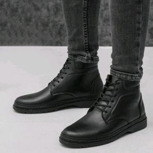 نیم بوت مردانه مدل دژاوو-ساقدار و بندی