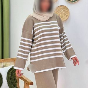 فروش اینترنتی ست بافت بلوز و شلوار راه راه کد 4000