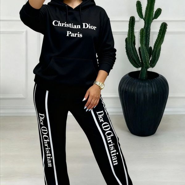 ست زنانه ورزشی  قواره دار طرح کریستین