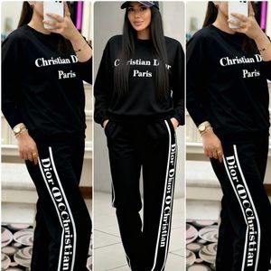 ست زنانه ورزشی  قواره دار طرح کریستین