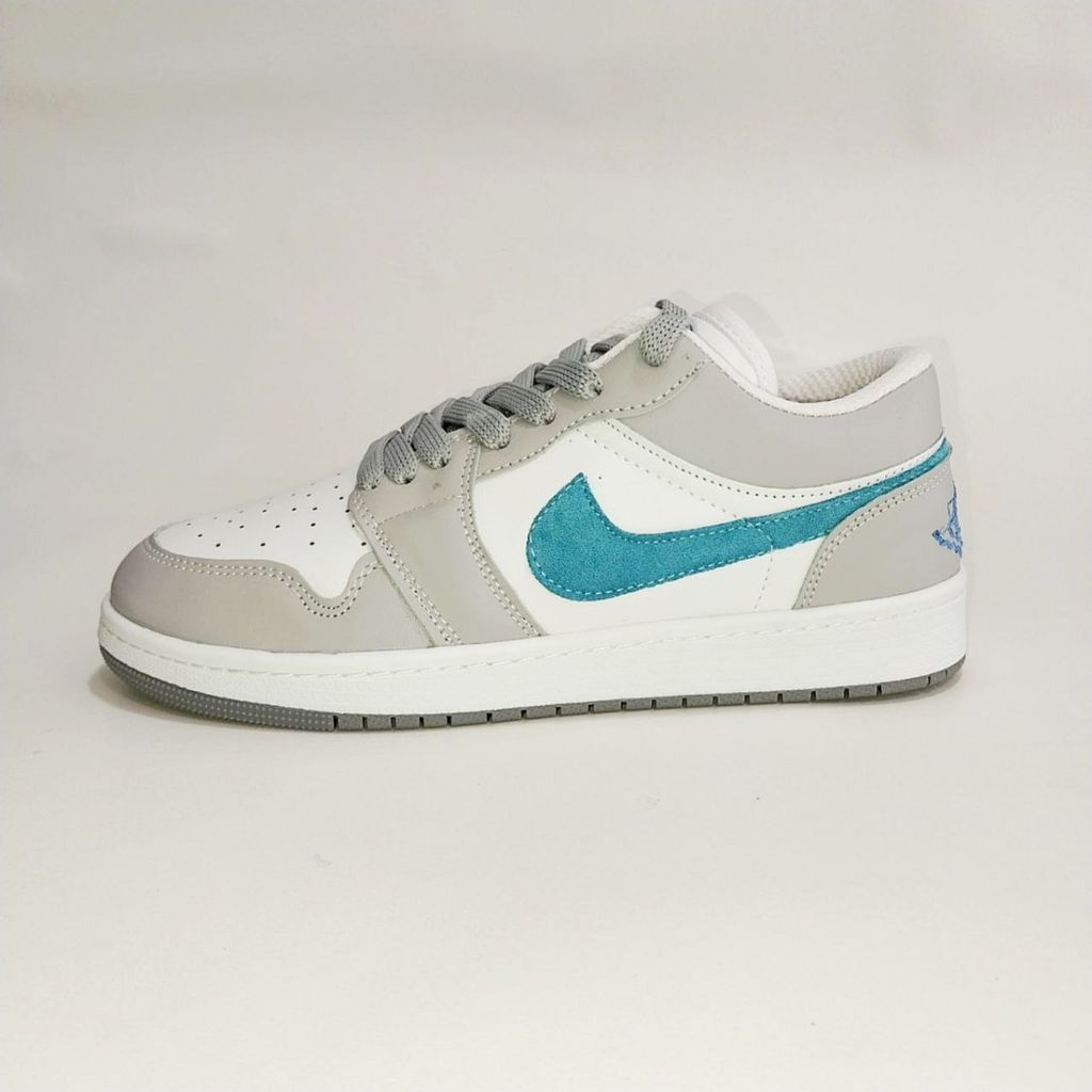 فروش اینترنتی کتانی نایکی جردن وان