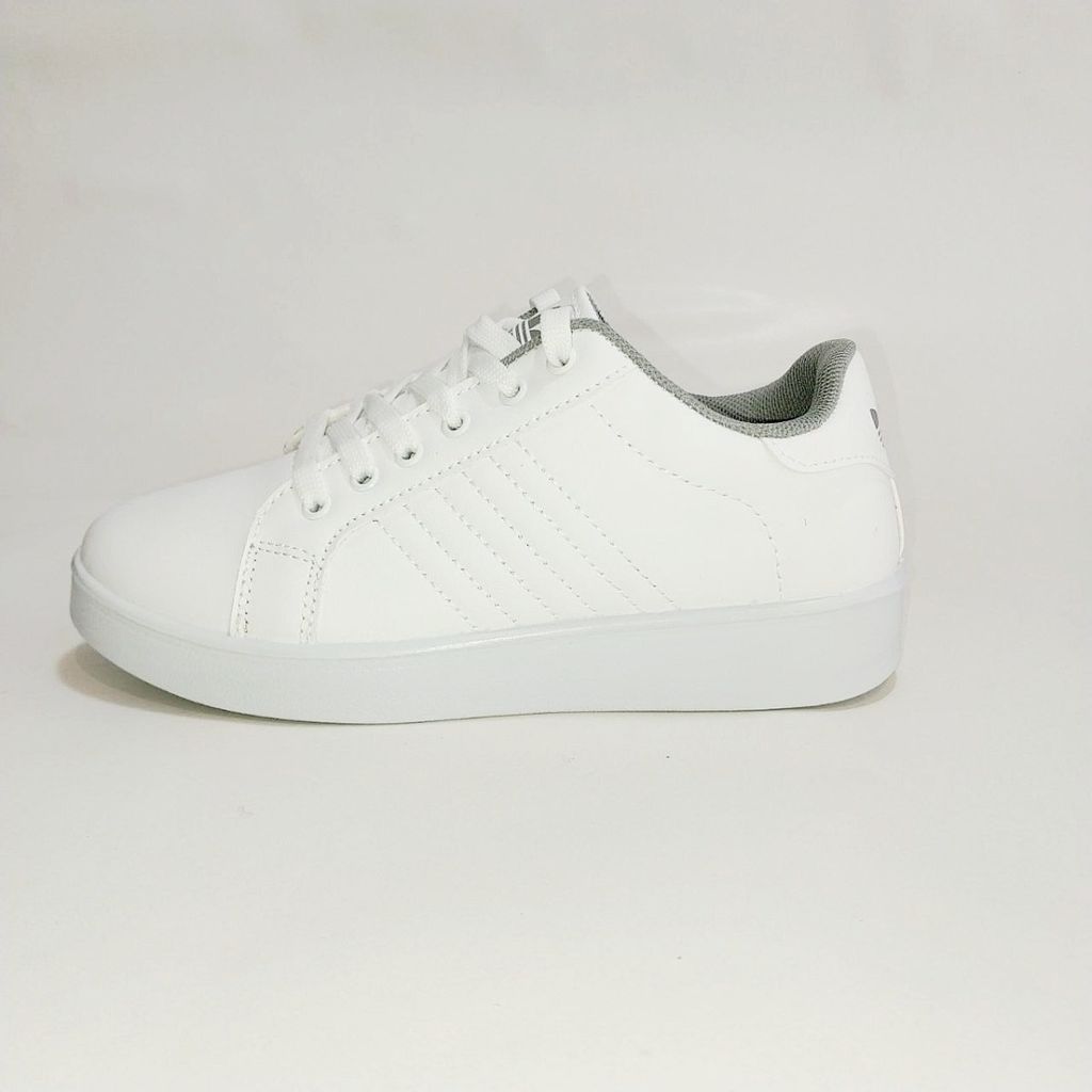 مشخصات کتانی ونس آدیداس