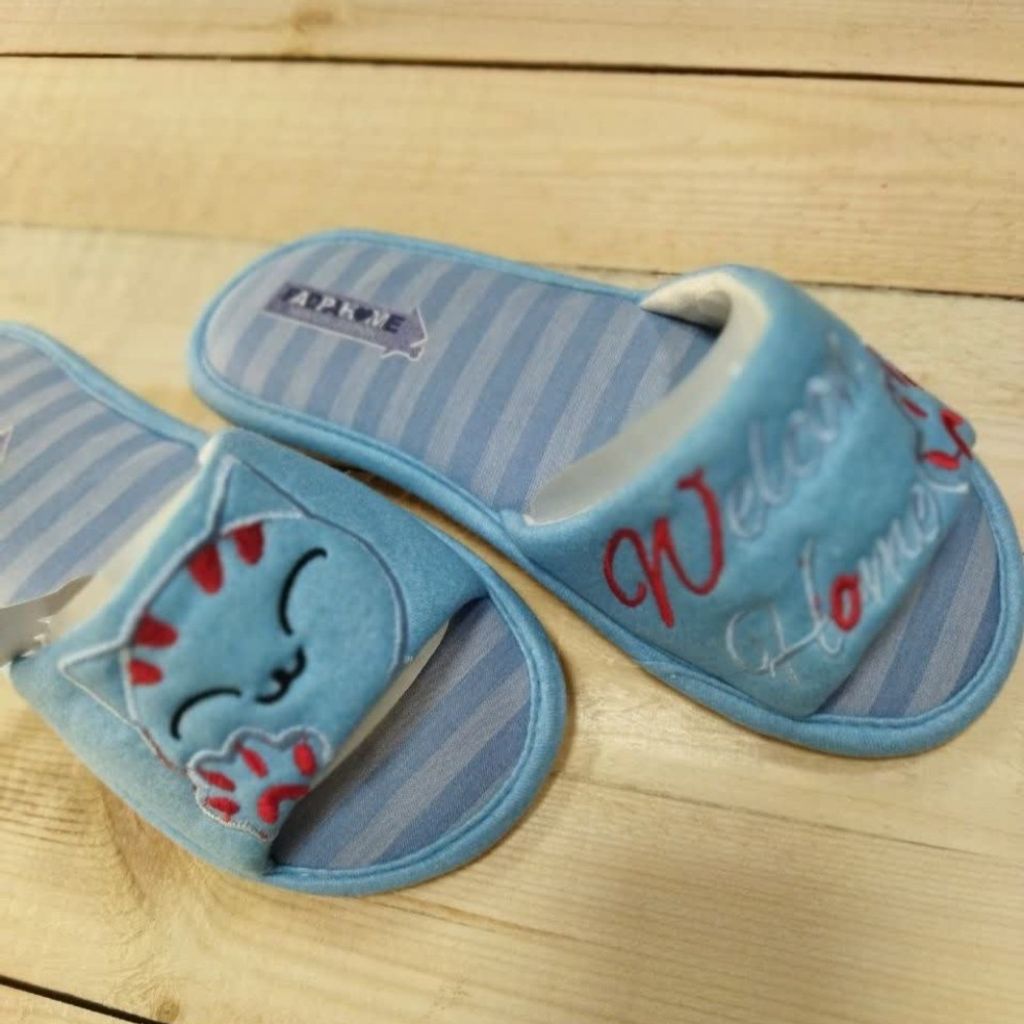 خرید آنلاین دمپایی روفرشی زنانه