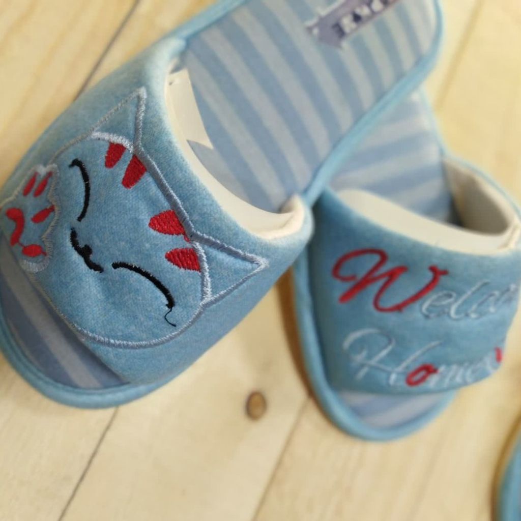 مشخصات دمپایی روفرشی زنانه