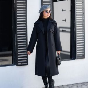 فروش اینترنتی بارونی آستردار آوینا رنگ مشکی