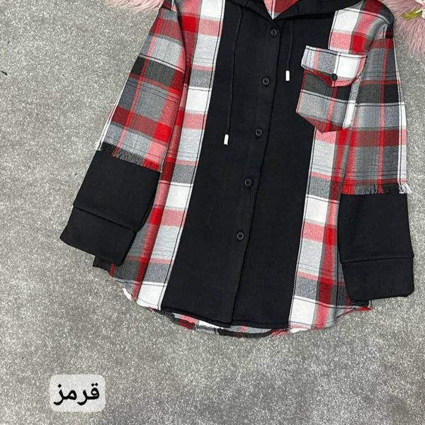 سویشرت زنانه کلاهدار طرح ترکیبی دورس و چهارخونه