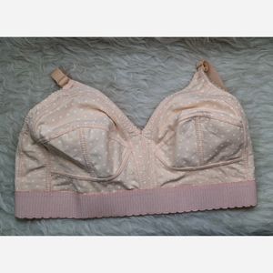 سوتین نخی کش پهن