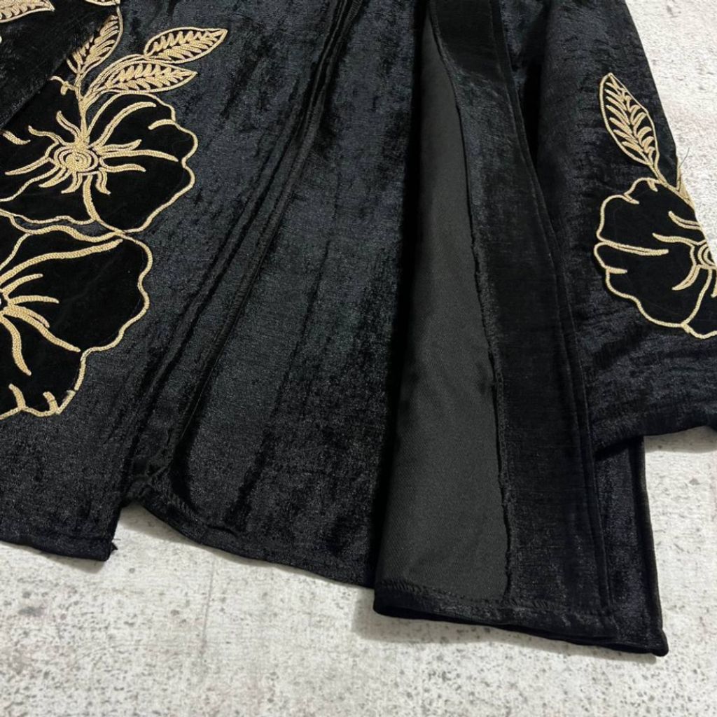 مشخصات مانتو زنانه طرح گلرخ مخمل