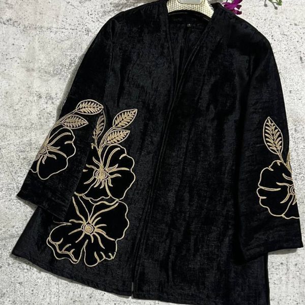 مانتو زنانه طرح گلرخ مخمل