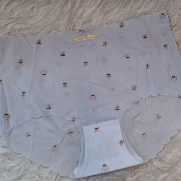 شورت لیزری طرح دار 