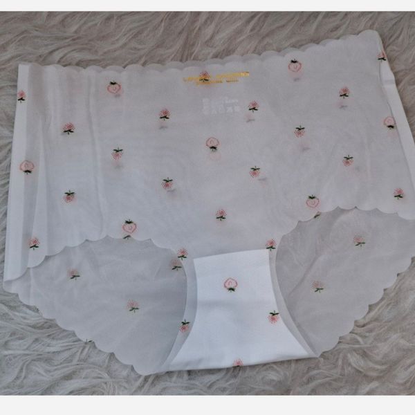 شورت لیزری طرح دار 