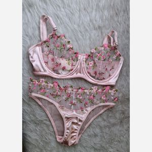 ست سوتین شورت دانتل صورتی 