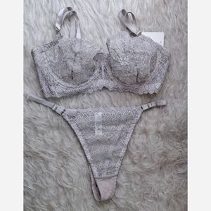 ست سوتین و شورت دانتل طوسی 