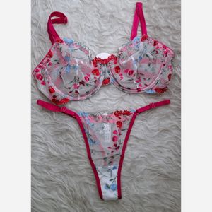 سوتین وشورت دانتل گلدار