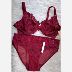 سوتین وشورت دانتل  جلوبازشو