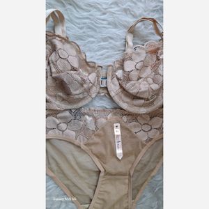 سوتین وشورت دانتل  جلوبازشو