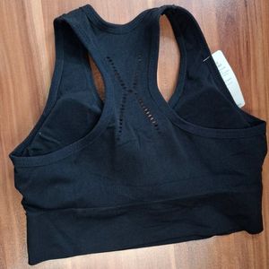 مشخصات نیم تنه ورزشی زنانه 