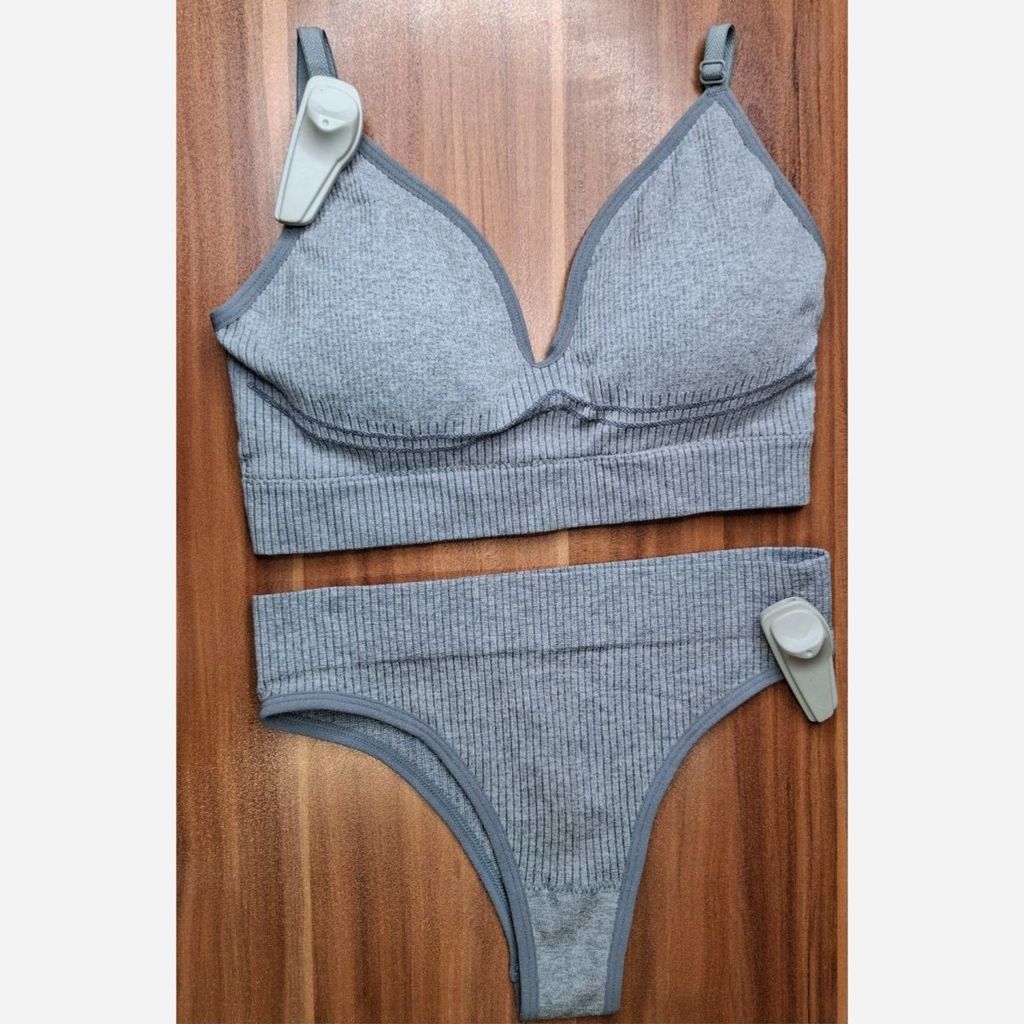 فروش اینترنتی ست نیم تنه شورت اسپرت 