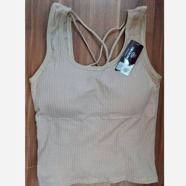 کراپ پشت بندی اسپرت 