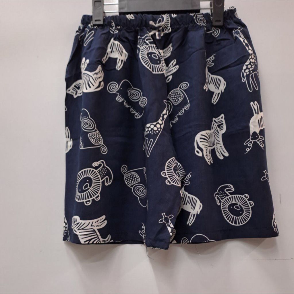 مشخصات شورتک نخی طرحدار