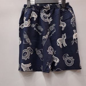 مشخصات شورتک نخی طرحدار