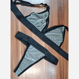 ست سوتین وشورت مخمل