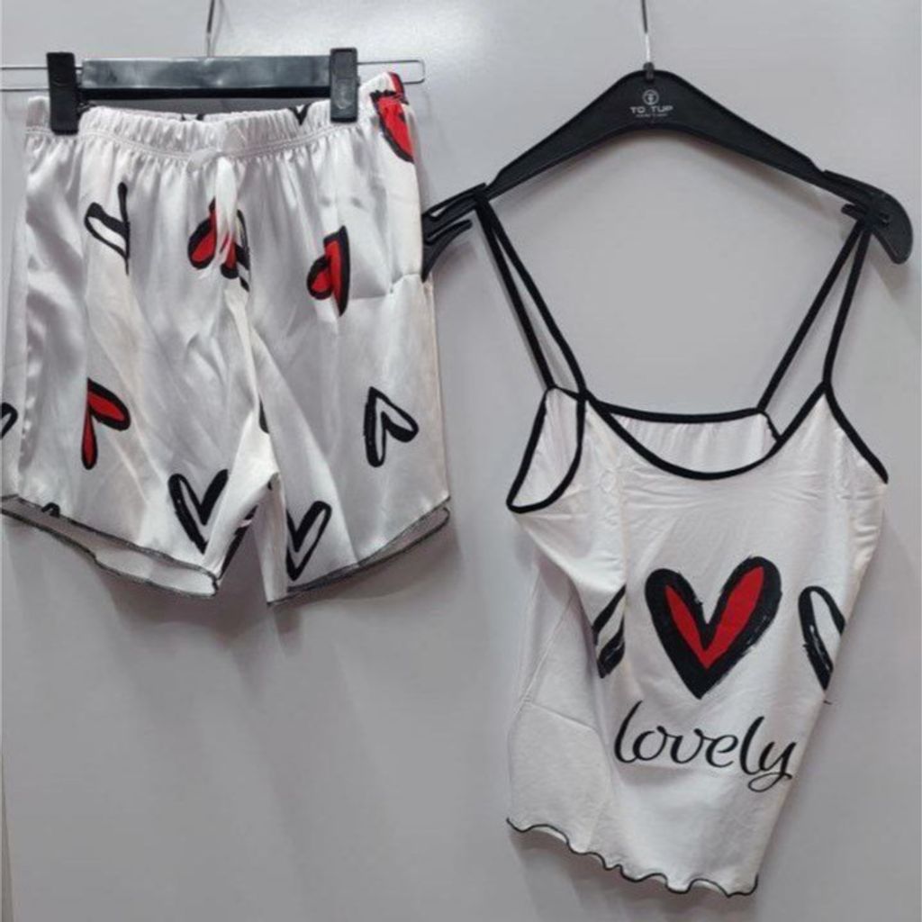 خرید اینترنتی تاپ و شوتک زنانه ساتن