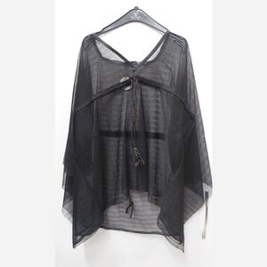 رومایویی زنانه حریر