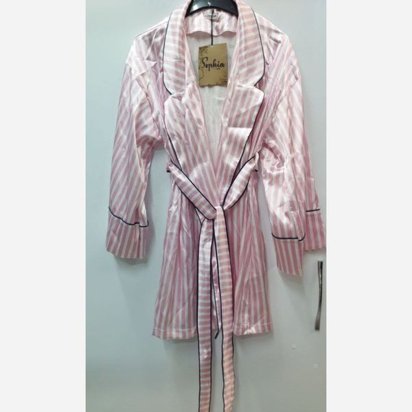 ربدوشامبر ویکتوریا سکرت