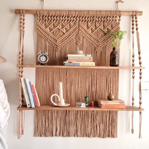 خرید انلاین دیوارکوب و‌شلف چوبی اویز مکرومه طرح رایکا