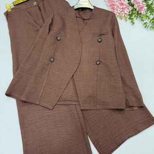 فروش اینترنتی کت و شلوارزنانه طرح نگاه