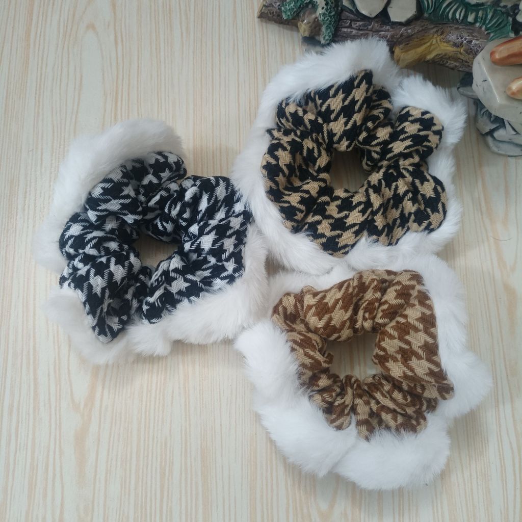 خرید انلاین کش مو دور خز زنانه