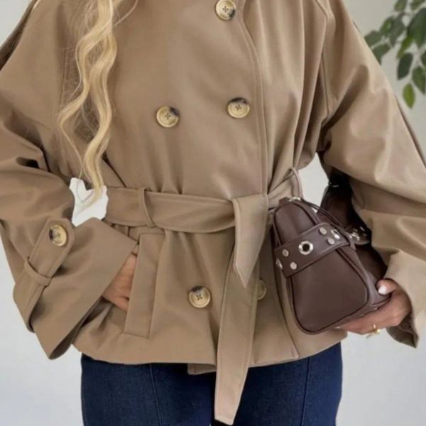 ترنج کت زنانه طرح یقه ایستاده مانلی