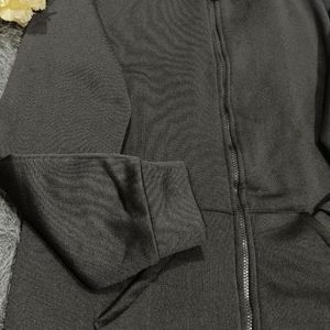 خرید آنلاین سویشرت زنانه طرح جلو زیپ تو کرکی درجه یک