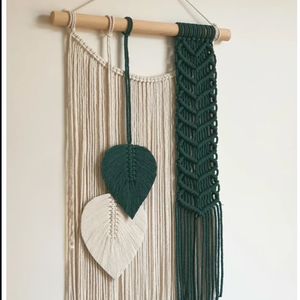 دیوار کوب مکرومه بافی مدل قلب سبز