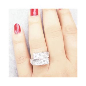 مشخصات انگشتر نقره زنانه نگین دار چپ و راستی