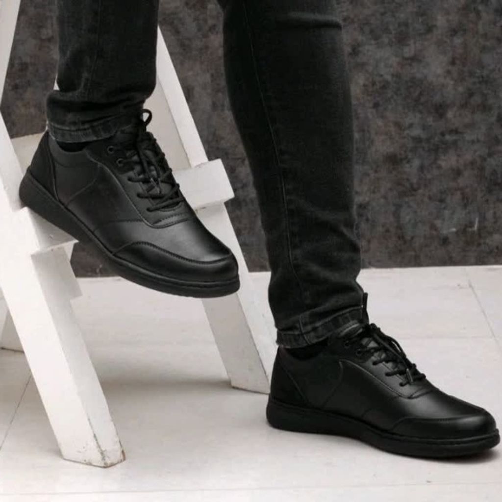 قیمت ارزان کفش اسپرت مردانه مدل وگاس بندی