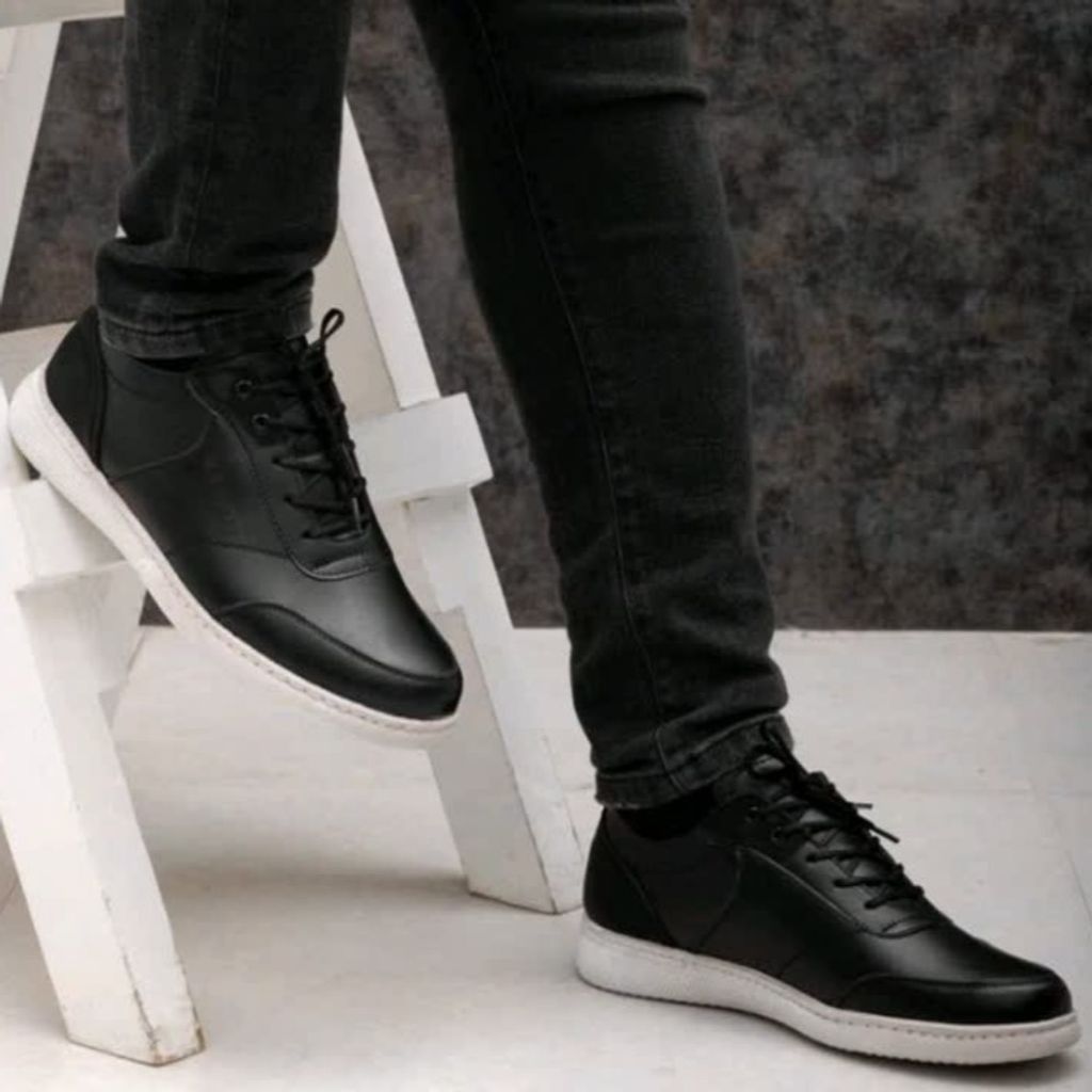 خرید انلاین کفش اسپرت مردانه مدل وگاس بندی