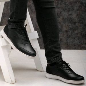 خرید انلاین کفش اسپرت مردانه مدل وگاس بندی