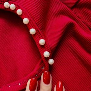 خرید انلاین بلوز کبریتی آستین پفی یقه مرواریدی زنانه