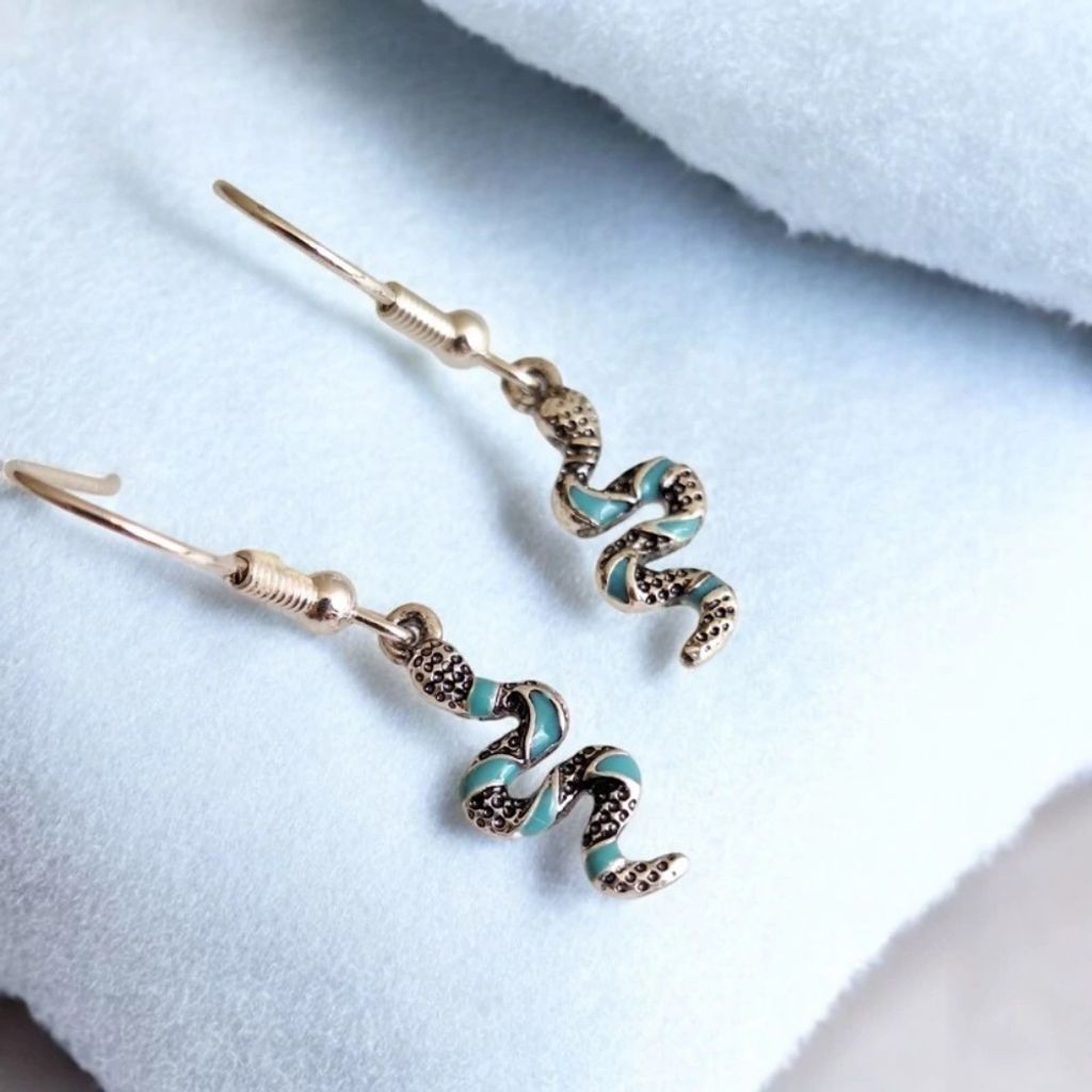 خرید اینترنتی گوشواره آویز زنانه طرح مار - accessory_vay - Gosh 005