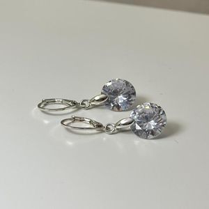 گوشواره چفتی زنانه مدل نگین الماسی - accessory_vay - Gosh 009